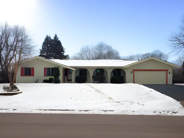 2735 Fountain Ln N, Plymouth, MN 55447