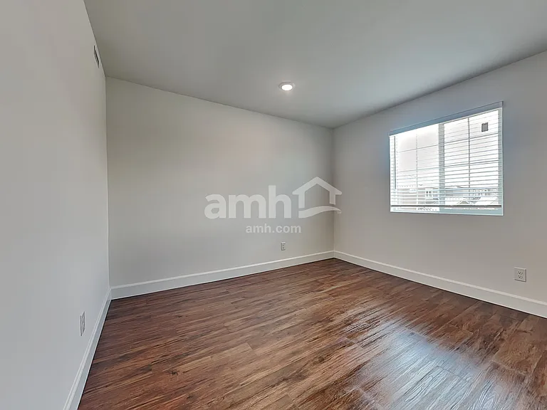 4828 Blushing Star St — Photo 21