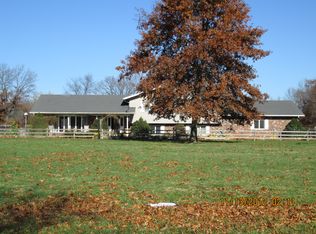 1963 Us Route 40, Mulberry Grove, IL 62262