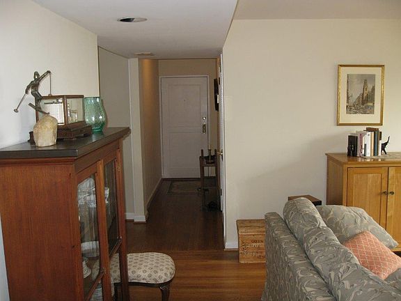 5th image of 1304 N Meade St