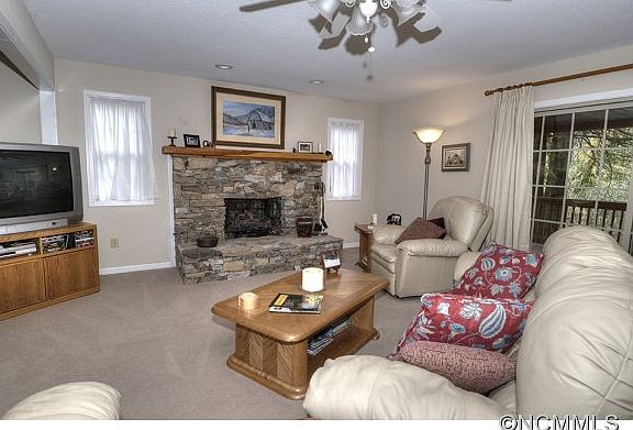4th image of 54 Nome Dr