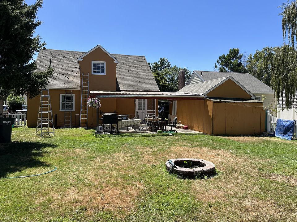 2nd image of 719 Hobson St