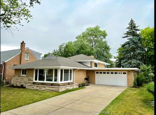 9445 S Lawndale Ave, Evergreen Park, IL 60805