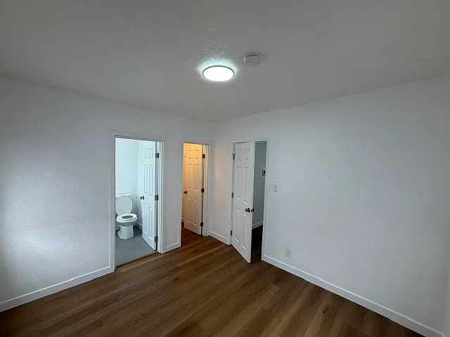 816 E 87th Pl — Photo 16