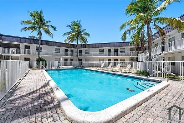 1 bed, 587 sqft, $1,900 — Photo 2