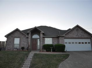 8521 Spinnaker Cv, Rowlett, TX 75089