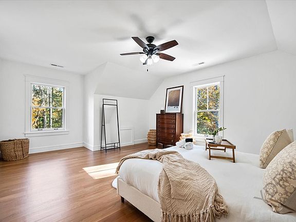 2nd image of 2039 Cedar Springs Ln