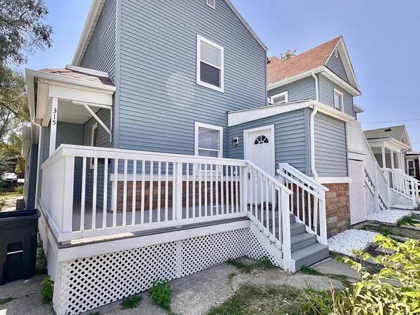 315 W 3rd St #6, Mishawaka, IN 46544