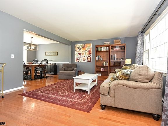 5th image of 143 Nottingham Rd