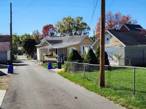 305 Dewhirst Ave, New Brighton, PA 15066