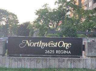 2625 Regina St #902, Ottawa, ON K2B 5W8