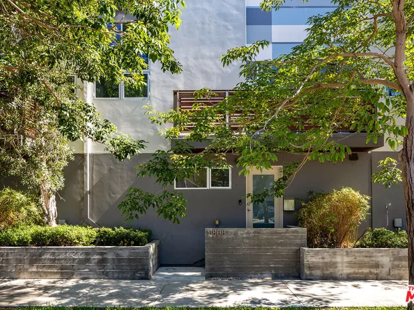 11808 Washington Pl, Los Angeles, CA 90066