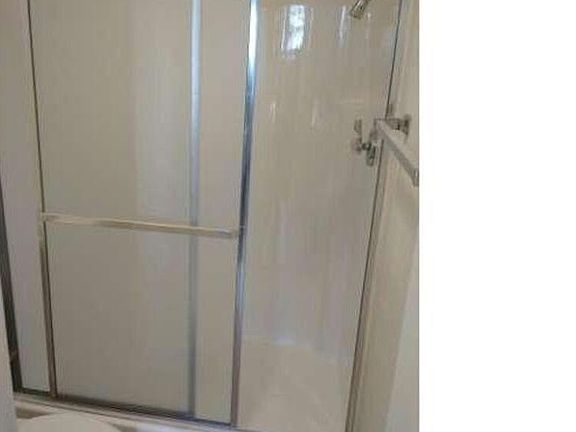 5th image of 255 S Ventura Rd Unit 226