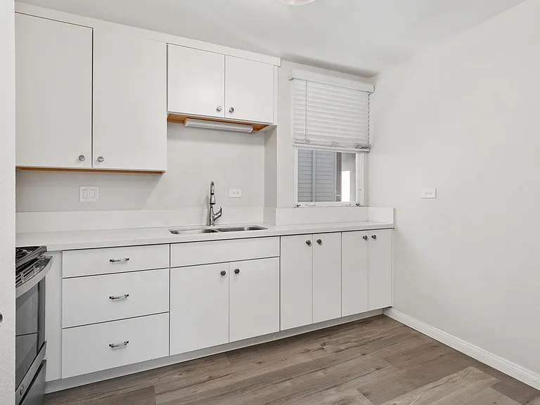 3820 Georgia St #11 — Photo 8