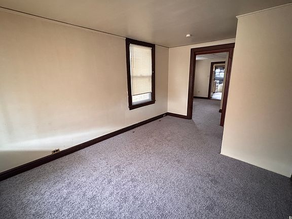 5th image of 2 S Bridge St APT B
