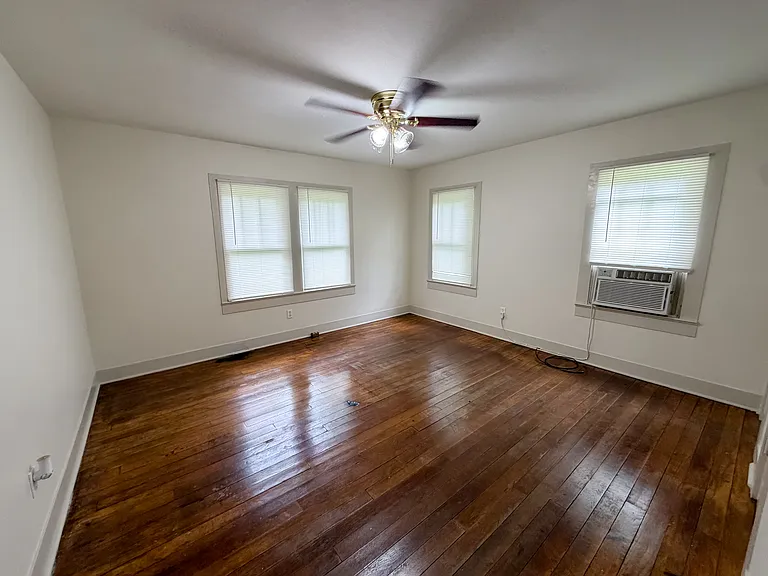 1118 Mobley St — Photo 15