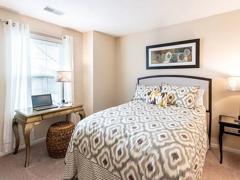 Windsong Place Apartments — Photo 29