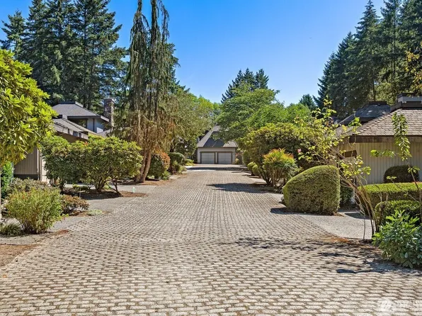 4605 170th Place NE, Redmond, WA 98052