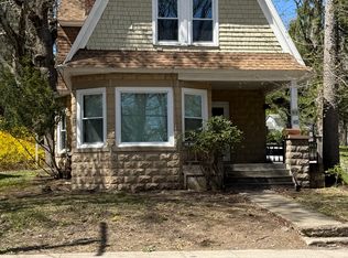 40 Fairview Ave, Mount Pocono, PA 18344