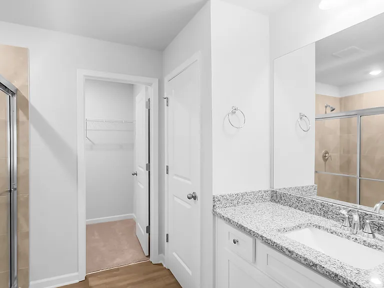 371 Lanier Cir — Photo 14
