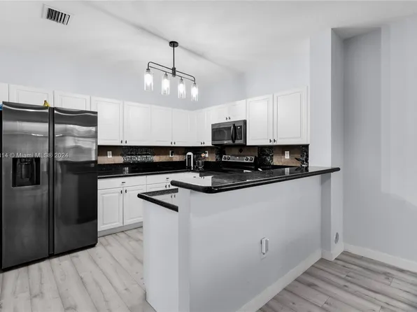 9333 SW 227th St #96, Cutler Bay, FL 33190