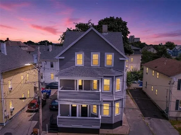 16 Deborah St, Providence, RI 02909