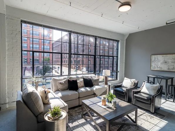Lofts at the HUPP | 1815 Locust St, Saint Louis, MO