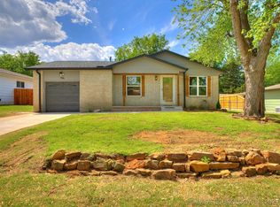 106 W 32nd Pl, Sand Springs, OK 74063