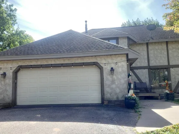 9450 Brockton Ln N, Maple Grove, MN 55311