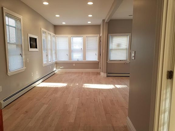 4th image of 175-04 Sayers Ave