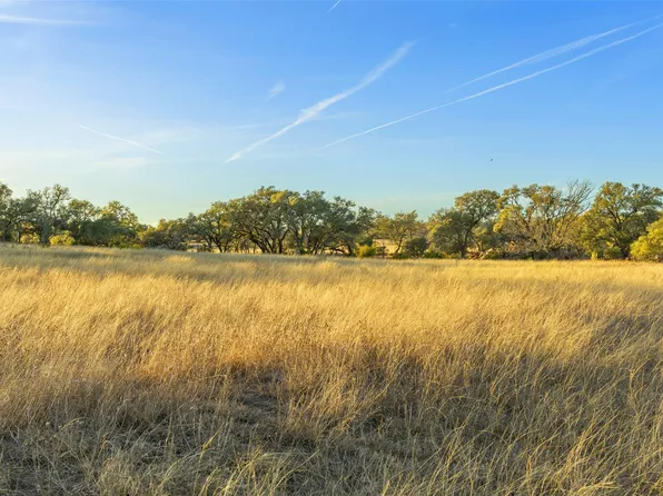 2227-2 Klein Ahrens Rd, Fredericksburg, TX 78624