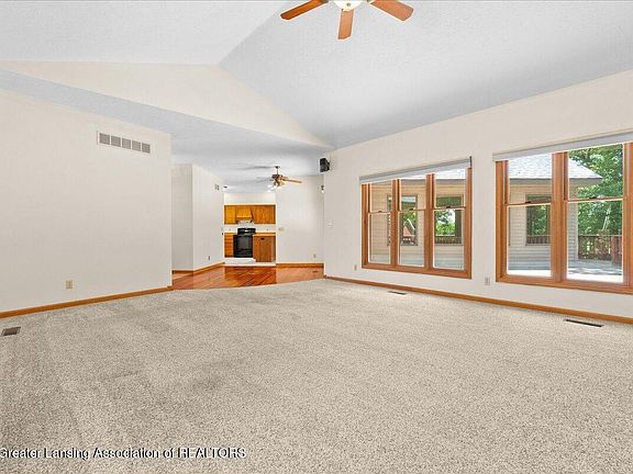 5th image of 8106 S Allen Rd