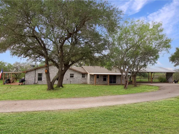 164 Bob White Trl, Beeville, TX 78102