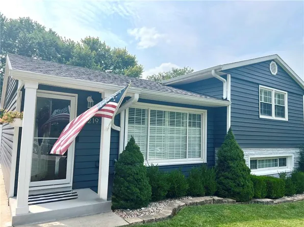 1219 Mound Dr, Atchison, KS 66002