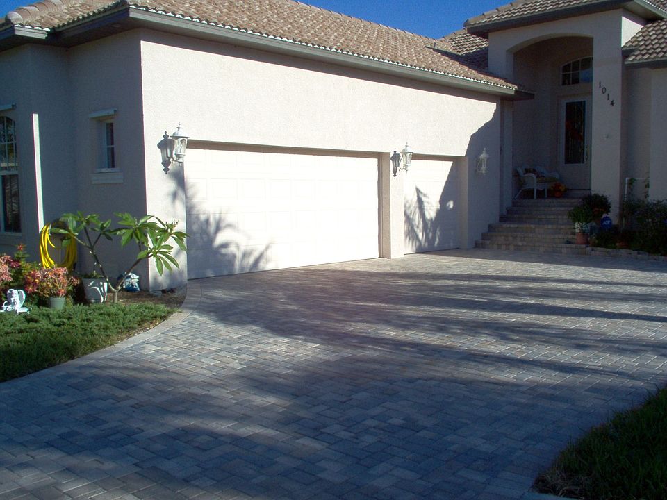 PAVERS