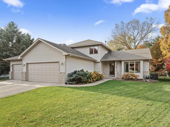 2071 123rd Ave NW, Coon Rapids, MN 55448