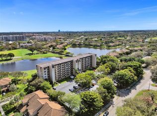 3300 W Rolling Hills Cir APT 104, Fort Lauderdale, FL 33328