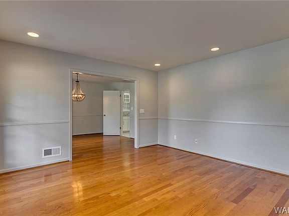 4th image of 401 Riverdale Dr