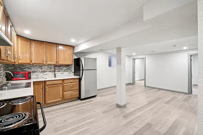 4161 Milwaukee St — Photo 20