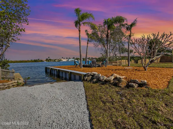 77 W Bay Dr, Cocoa Beach, FL 32931