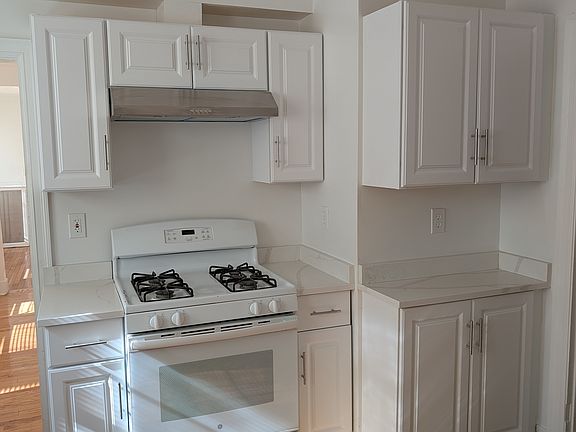2nd image of 11 Atherton St