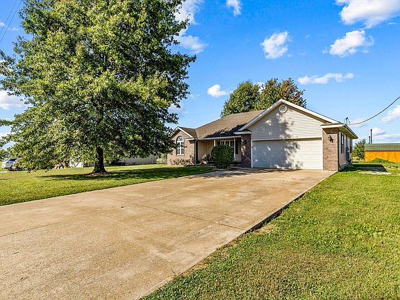 2nd image of 219 Melinda Street