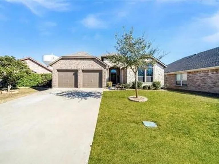 508 Timber Dr — Photo 2