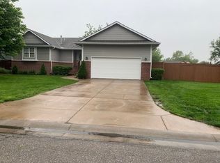 8921 W Ryan Cir, Wichita, KS 67205