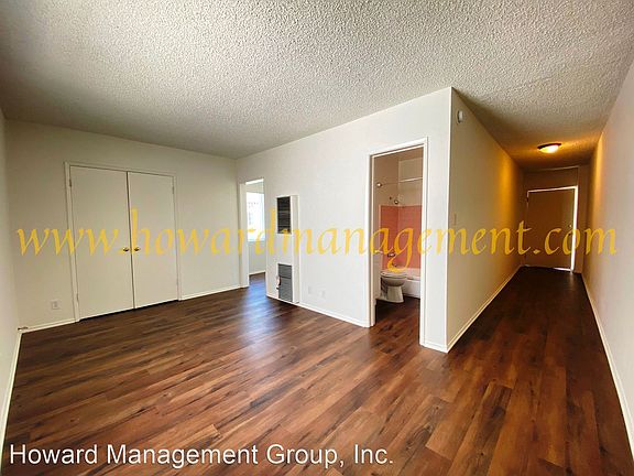 2nd image of 3854 Mentone Ave APT 15