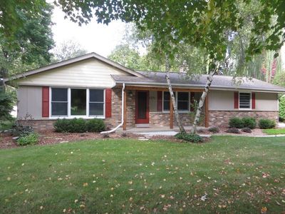 W355N6091 Schooner Ct, Oconomowoc, WI, 53066