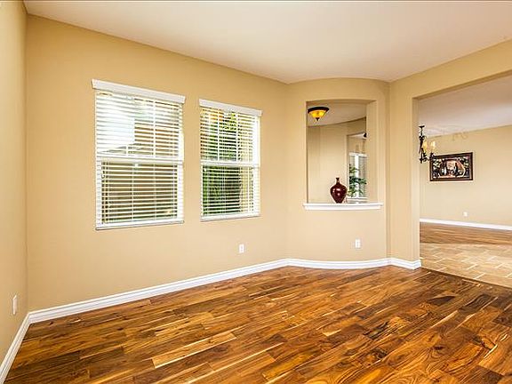 4th image of 1818 Tanglewood Dr