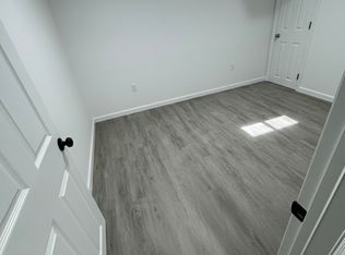 (Undisclosed Address), Oceanside, NY 11572