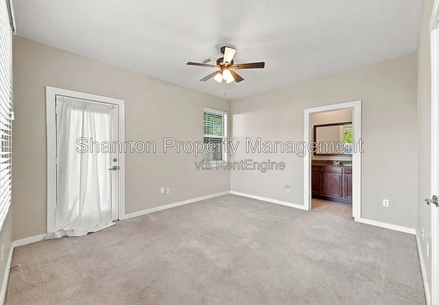 2 bed, 2.0 bath, 1398 sqft, $2,450 — Photo 4
