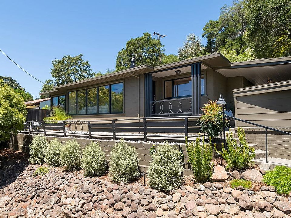 1st image of 11 Sunview Avenue